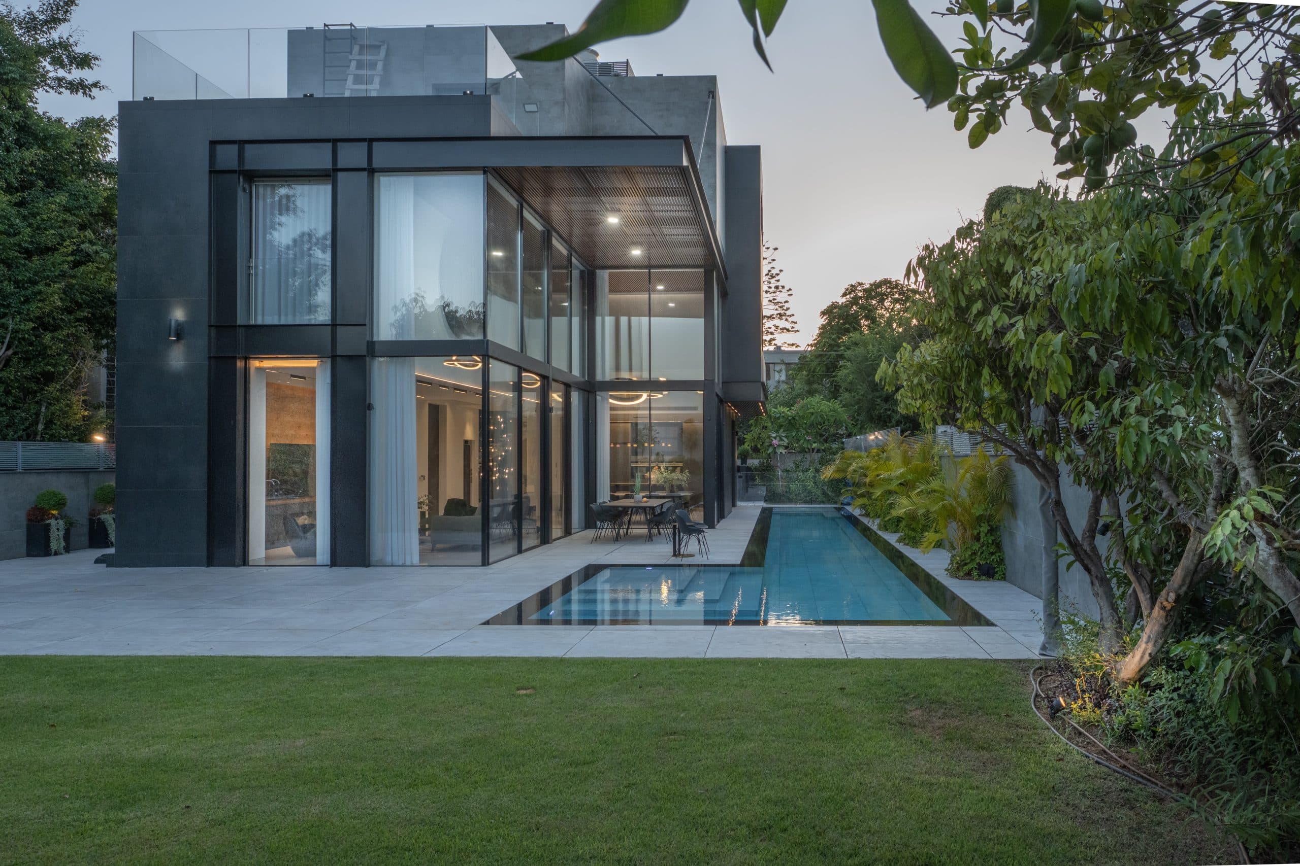 צוות העבודה שלנו